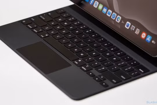 Bàn phím iPad sẽ thay đổi độ sáng nhanh chóng hơn nhờ có phím tắt