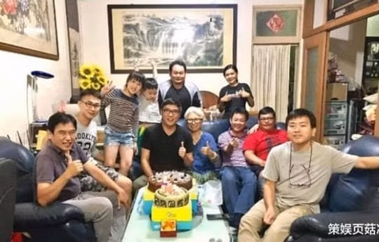 "Triển Chiêu đẹp trai nhất màn ảnh" sống trong căn nhà đơn sơ