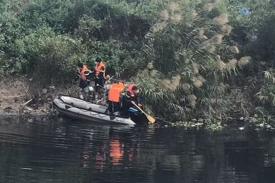 Vụ nữ sinh Học viện Ngân hàng mất tích, đã tìm thấy thi thể dưới lòng sông Nhuệ