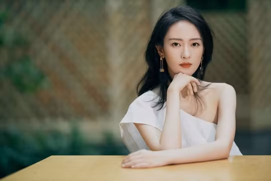 Những thăng trầm cuộc đời của Đồng Dao - chị đẹp hot nhất “30 chưa phải là hết”
