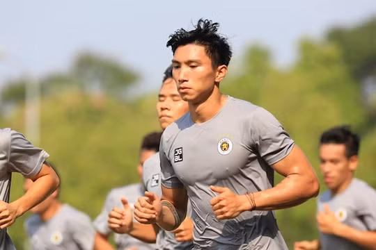 Đoàn Văn Hậu phải nghỉ dưỡng thương dài hạn