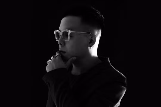 Hoàng Touliver - phù thủy đứng sau loạt hit ở Rap Việt