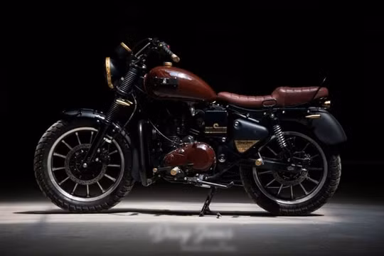 Royal Enfield Thunderbird phiên bản độ hải quân siêu đẹp