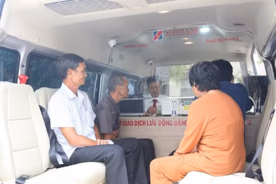 Gia tăng nguồn vốn phục vụ tiêu dùng tại địa bàn “Tam nông”, Agribank kiên định mục tiêu đẩy lùi nạn tín dụng đen