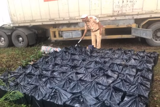 Đồng Nai: Tạm giữ 462 chai rượu ngoại không hóa đơn chứng từ