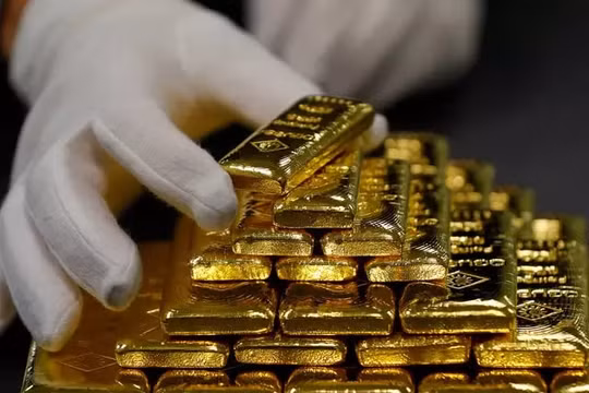 Giá vàng thế giới 12/12: Vàng tăng nhờ niềm tin vào gói kích thích kinh tế