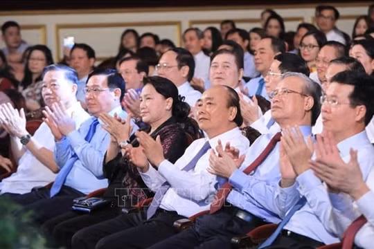 Đặc sắc chương trình nghệ thuật “Dâng Người tiếng hát mùa Xuân”