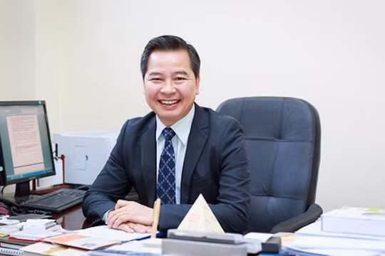 Hiệu trưởng Đại học Khoa học Xã hội và Nhân văn Hà Nội xin từ chức