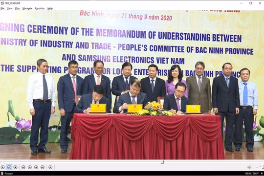 Phó Thủ tướng Trịnh Đình Dũng chủ trì lễ ký kết hỗ trợ doanh nghiệp Việt Nam