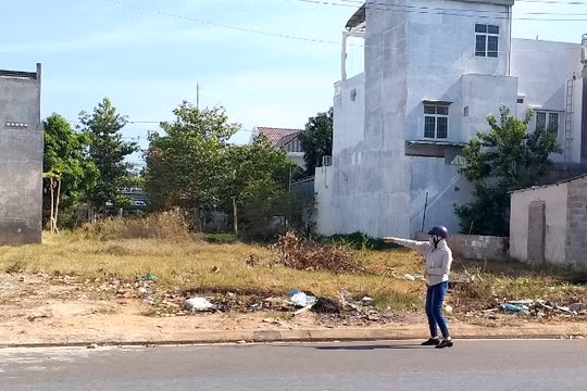 Bình Thuận: Một gia đình gần 40 năm "mỏi mòn" đi đòi công lý!