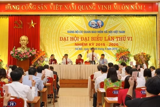 BHXH Việt Nam phát động thi đua chào mừng Đại hội Đảng các cấp