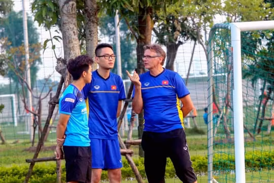 VFF mời “Phù thủy trắng” Philippe Troussier làm Giám đốc kỹ thuật? 