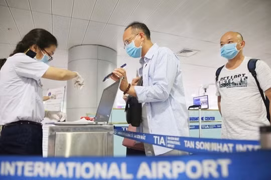 Việt Nam chưa nới lỏng chính sách hạn chế nhập cảnh đến ngày 30/4/2020