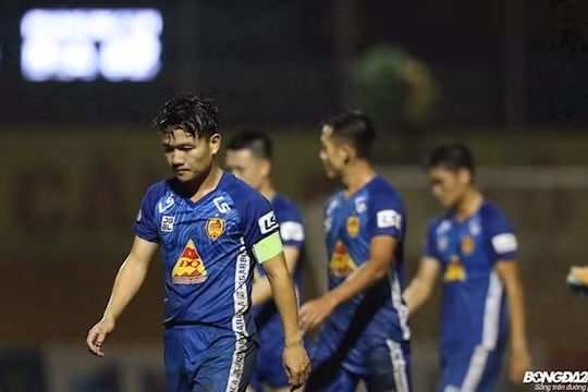 CLB Quảng Nam rớt hạng, Đinh Thanh Trung dự đoán gì về tương lai?