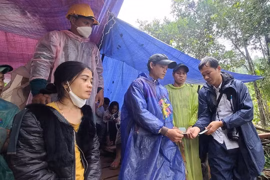 Báo Công an TP HCM chia sẻ, hỗ trợ các nạn nhân vụ sạt lở ở Nam Trà My
