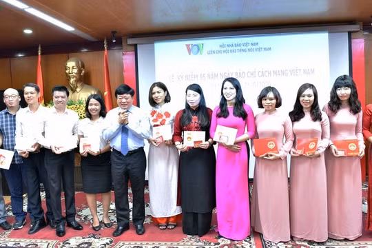Liên Chi hội nhà báo Đài Tiếng nói Việt Nam tổ chức Lễ kỷ niệm 95 năm Ngày Báo chí Cách mạng Việt Nam