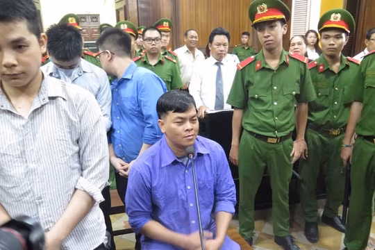 Bản tin pháp luật 8H: Phúc XO lĩnh 12 năm tù về tội chứa chấp việc sử dụng trái phép chất ma túy