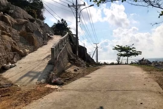 Kiên Giang: Kiểm điểm Phó Bí thư huyện để người thân lợi dụng uy tín, chức vụ