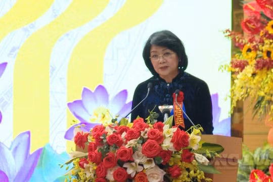 Phó Chủ tịch nước Đặng Thị Ngọc Thịnh dự Đại hội thi đua yêu nước tỉnh Phú Thọ
