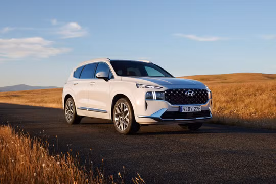 Hyundai Santa Fe 2021 ra mắt tại Australia, giá bán từ 33.630 USD