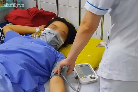 TP HCM: Cứu sống trẻ sơ sinh đẻ rơi, bị mẹ bỏ vào thùng rác