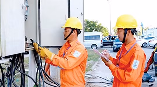 Giảm 3.580 tỷ đồng tiền điện cho hơn 8,2 triệu khách hàng khu vực miền Nam