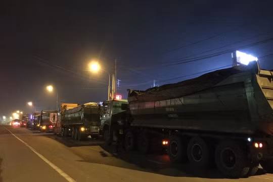 Đồng Nai: Xử phạt và tịch thu 727 tấn than trên đoàn xe 'vua'