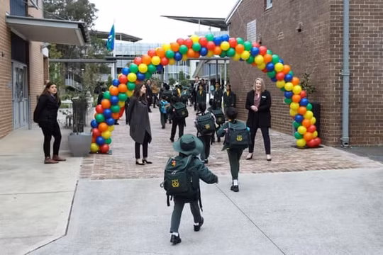 Các trường học và văn phòng mở cửa trở lại tại bang đông dân nhất Australia