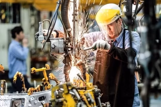 “Chúng ta đứng thứ 4 khu vực ASEAN nhưng nguy cơ tụt hậu kinh tế vẫn hiện hữu”