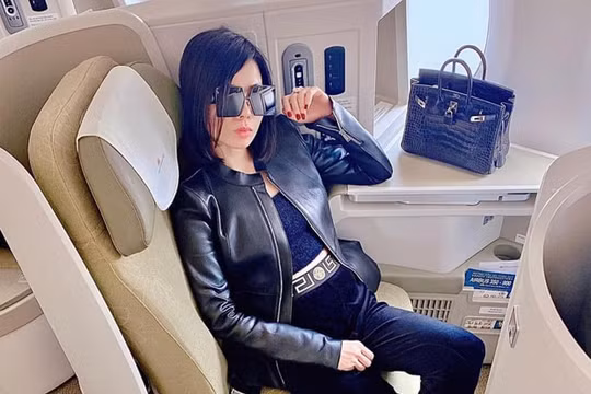 Lệ Quyên úp mở chuyện hẹn hò cùng người tình tin đồn Lâm Bảo Châu