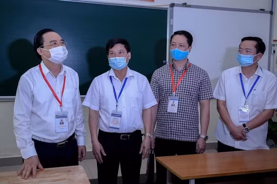 Bộ trưởng Phùng Xuân Nhạ: "Dù hoàn cảnh nào cũng phải thực hiện đúng quy chế thi"