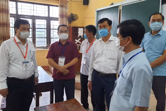 Thứ trưởng Bộ GD&ĐT Nguyễn Hữu Độ: “Phải đảm bảo mọi an toàn trong thi cử”