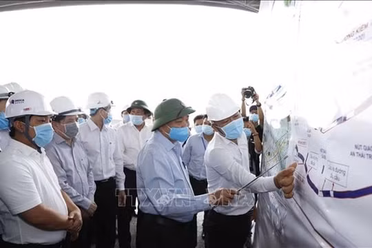 Thông tuyến cao tốc Trung Lương - Mỹ Thuận trong tháng 12/2020