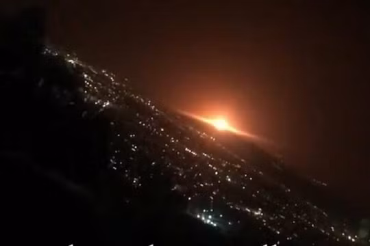 Nghi vấn vụ nổ gần căn cứ quân sự ở Iran liên quan hoạt động hạt nhân