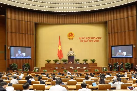 Ủy ban Thường vụ Quốc hội công bố 15 Nghị quyết về công tác nhân sự