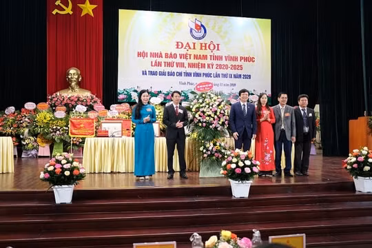 Nhà báo Nguyễn Khắc Hiếu tái đắc cử Chủ tịch Hội Nhà báo tỉnh Vĩnh Phúc