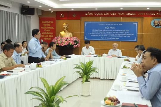 TP Hồ Chí Minh lấy ý kiến cơ quan báo chí về văn kiện Đại hội Đảng bộ