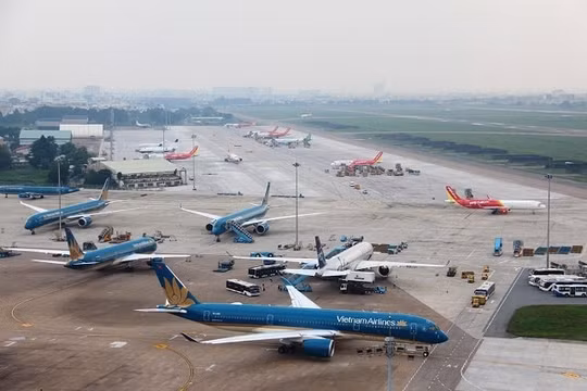 Mở lại các đường bay quốc tế từ ngày 1/8 liệu có khả thi?