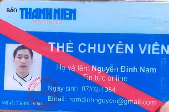 Đưa thẻ phóng viên giả để xin bỏ qua lỗi vi phạm giao thông