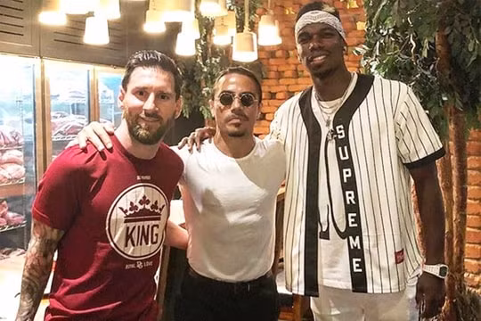 'Thánh rắc muối' Salt Bae tái xuất sau lùm xùm vi phạm quy định mùa dịch