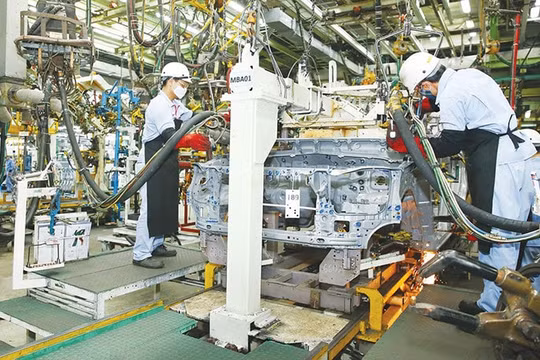 Nâng cao tính cạnh tranh của Việt Nam trong thu hút đầu tư nước ngoài