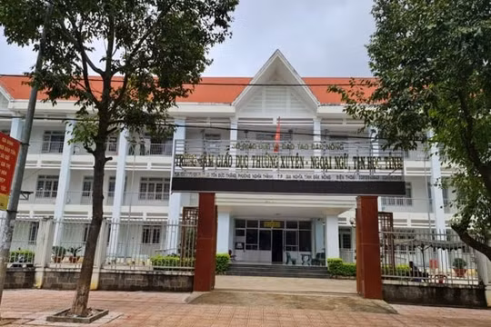 Đắk Nông: Cán bộ thanh tra tỉnh đột quỵ, tử vong khi đang làm bài thi
