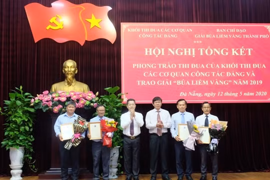 Đà Nẵng trao 3 tác phẩm đạt giải A tại Giải Búa liềm vàng thành phố