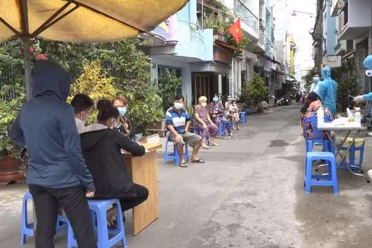 TP HCM: Nhiều người tiếp xúc gần với các bệnh nhân COVID -19 có xét nghiệm âm tính