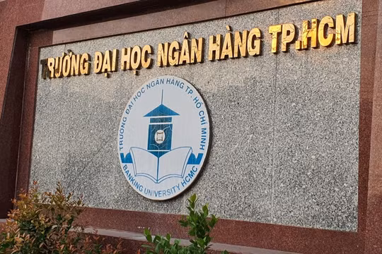Trường Đại học Ngân hàng TP.HCM có tân Phó Hiệu trưởng