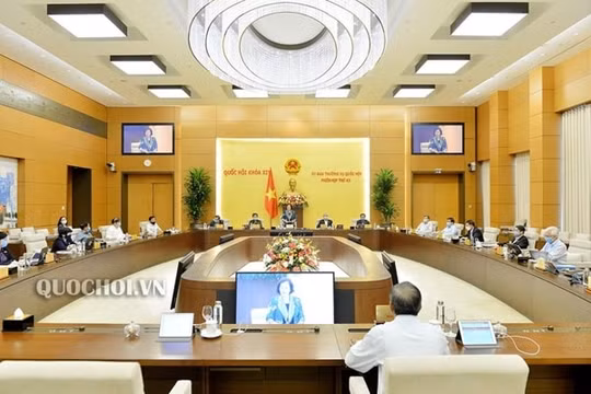 Ủy ban Thường vụ Quốc hội phê chuẩn nhân sự Ban Thư ký Quốc hội