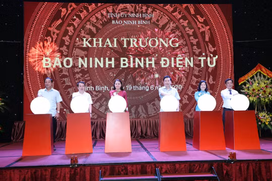 Báo Ninh Bình điện tử chính thức được khai trương