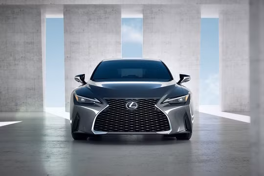 Lexus IS hoàn toàn mới sẽ sớm ra mắt tại Việt Nam