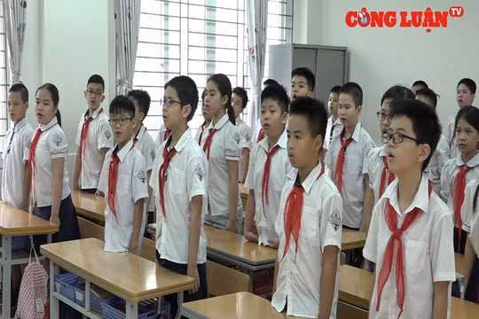 Hà Nội: Hơn một triệu học sinh mầm non, tiểu học háo hức quay trở lại trường