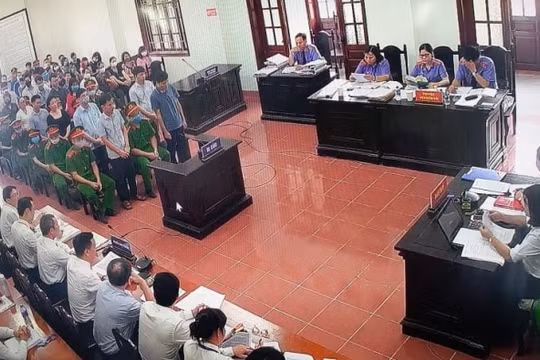 Gian lận thi cử ở Hòa Bình: Sắp xếp vô hiệu hóa thanh tra để sửa điểm